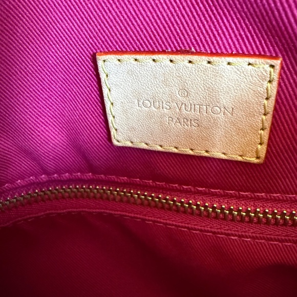 Louis Vuitton Signature Monogram Graceful PM Bag - Picture 5 of 11